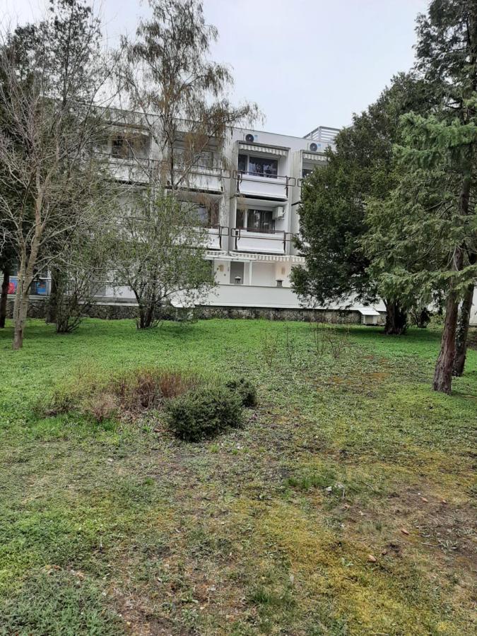 Clara Apartman Csopak Exterior photo