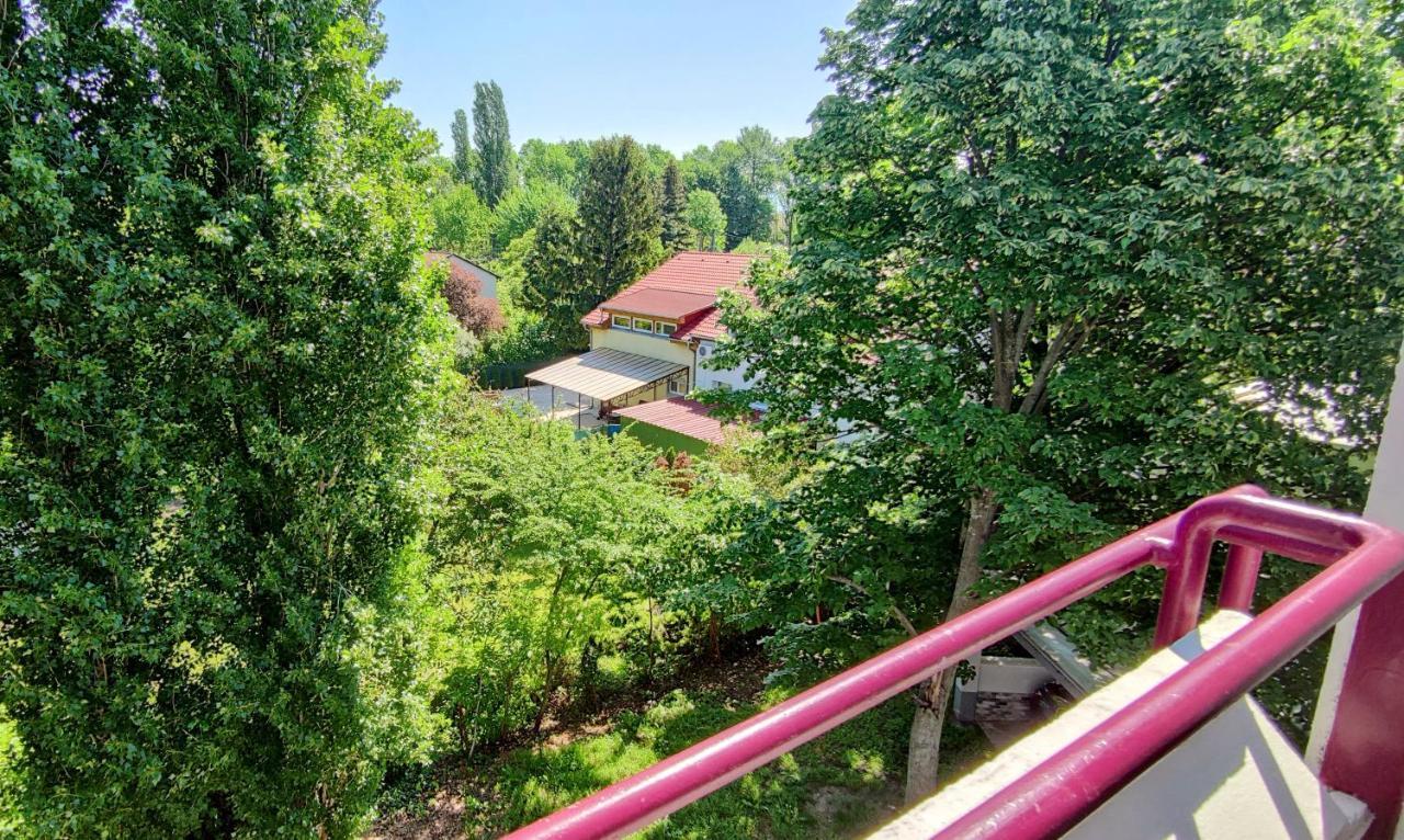 Clara Apartman Csopak Exterior photo